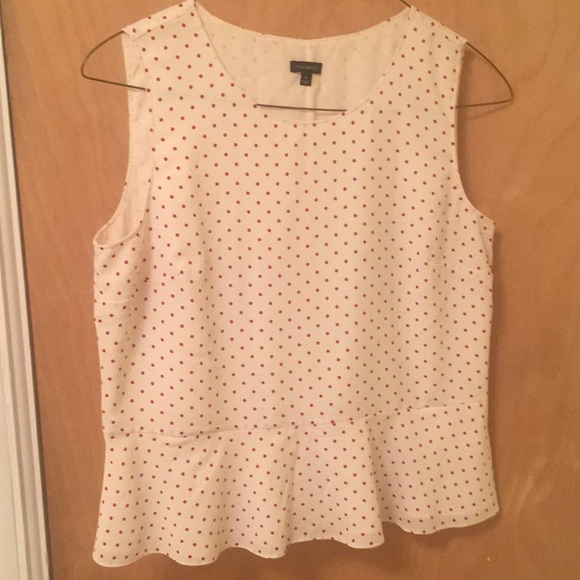 Red polka dot Talbots top. - Picture 1 of 2